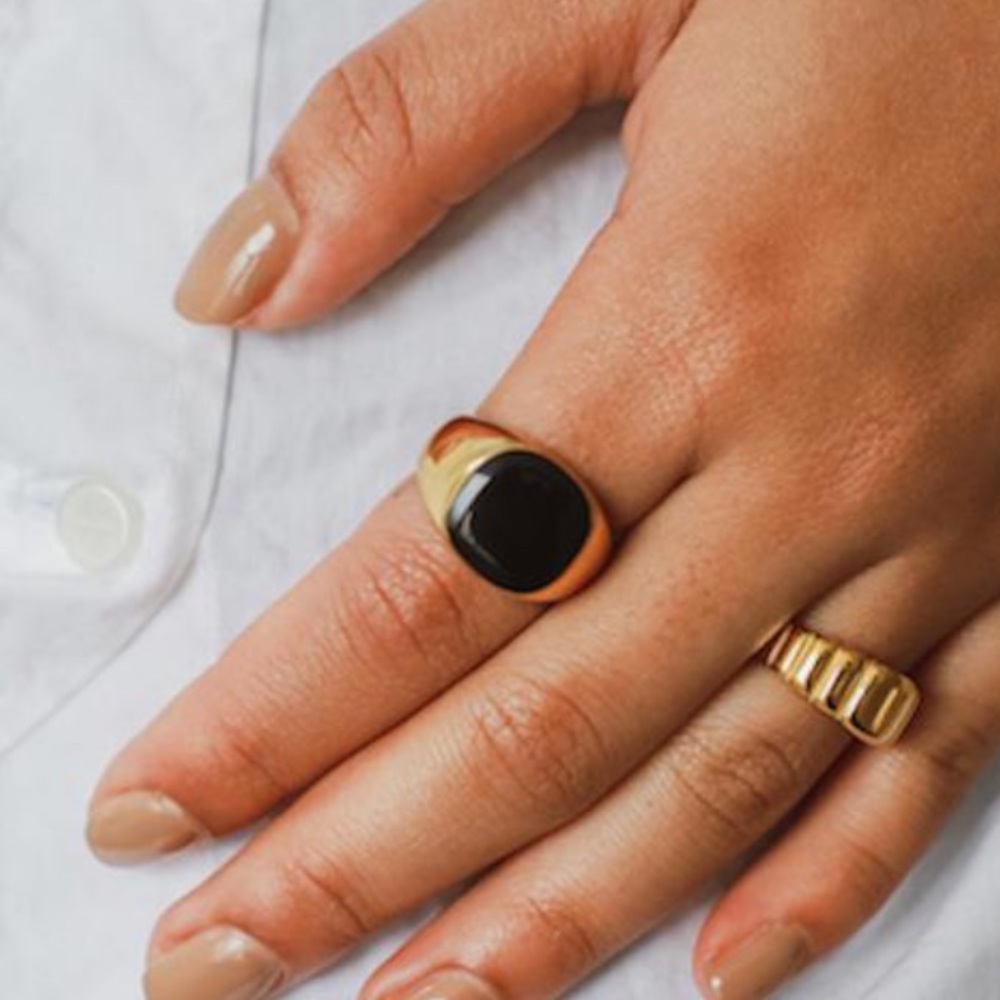 Signet ring Black ring Gold ring